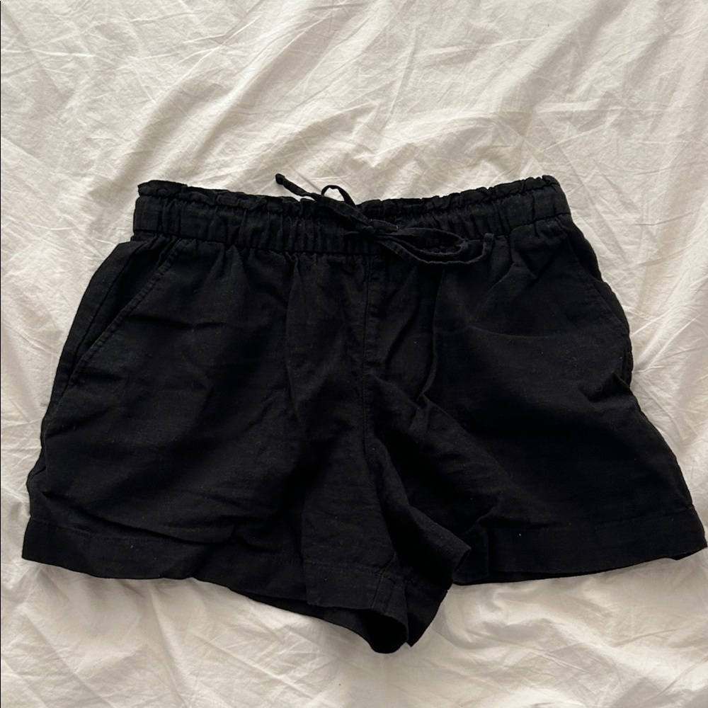GAP Women's Black Linen Shorts